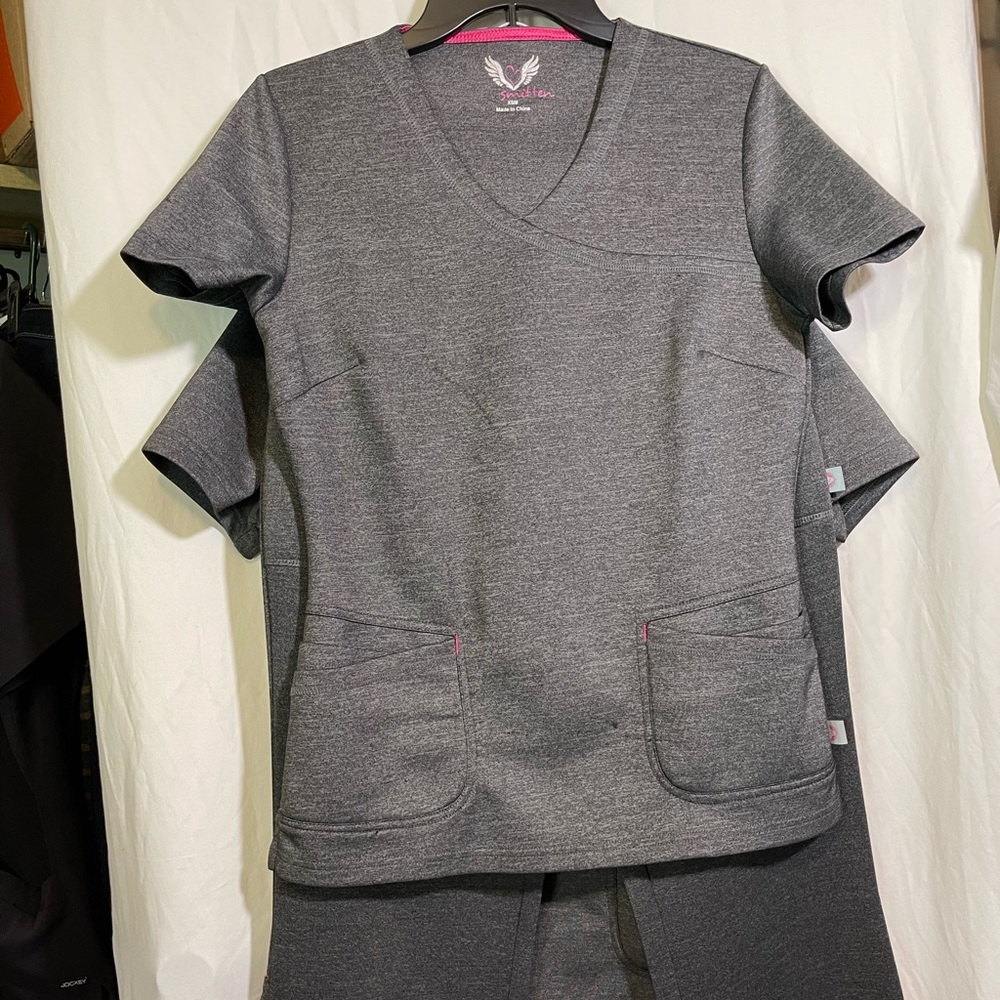Smitten 2 top Scrub Set